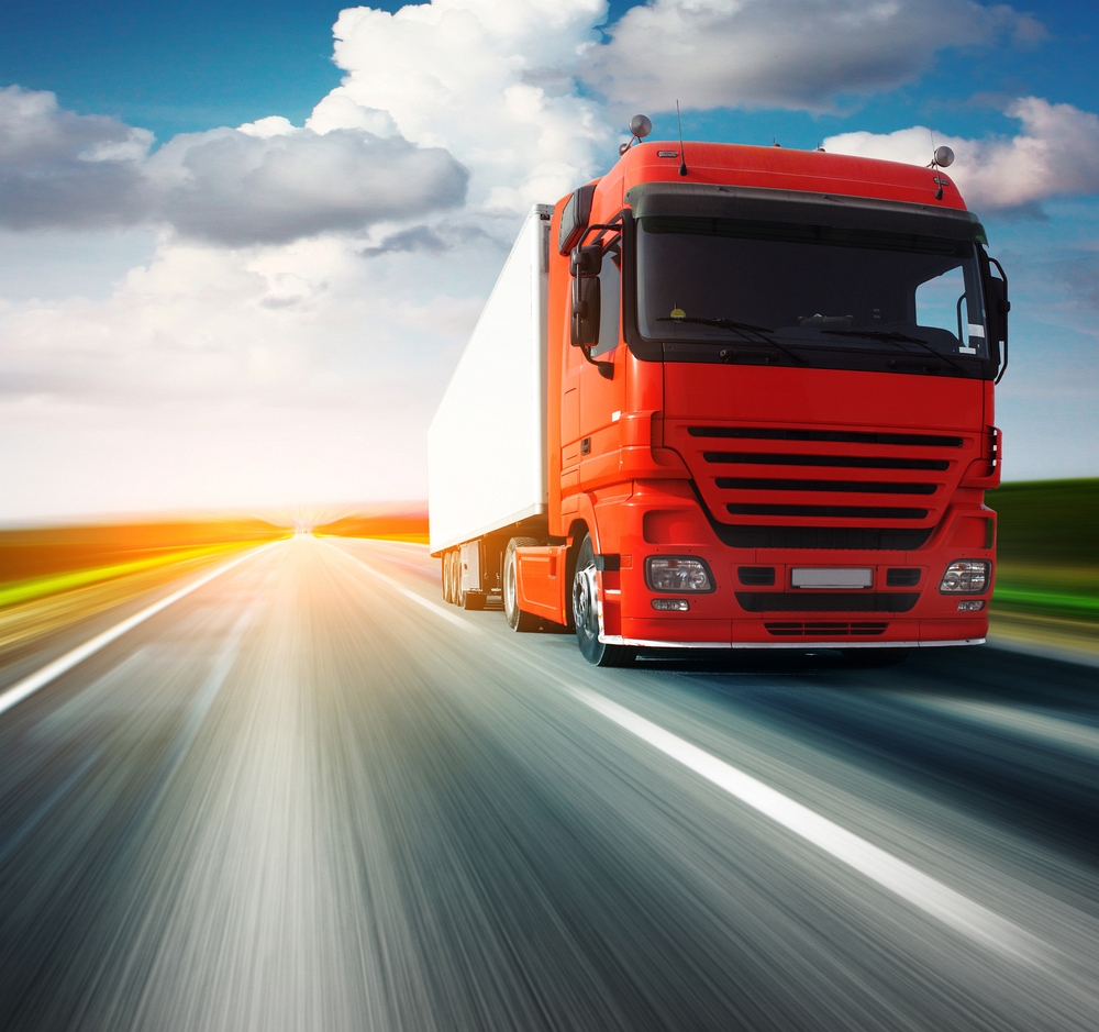 shutterstock_54021985_1_ camion sur la route